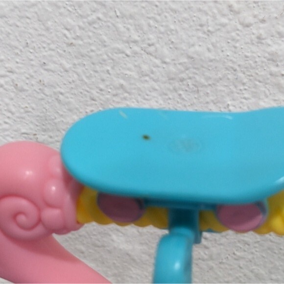 Littlest Pet Shop Hasbro Tricks Talent Show Stage - Picture 4 of 9